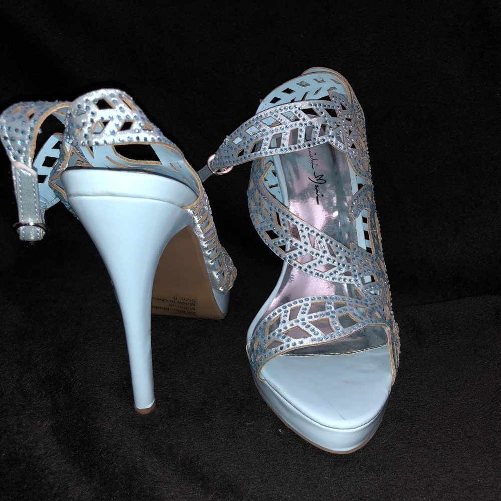 Shoes - Picture 3 of 3